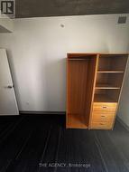 253 COLLEGE STREET Toronto, ON M5T 1R5