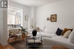 52 BALFOUR AVENUE Toronto, ON M4C 1T6