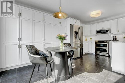 154 Harmattan Avenue, Ottawa, ON - Indoor Photo Showing Kitchen With Stainless Steel Kitchen With Upgraded Kitchen