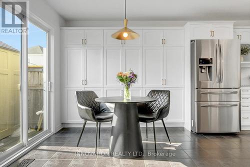 154 Harmattan Avenue, Ottawa, ON - Indoor Photo Showing Dining Room