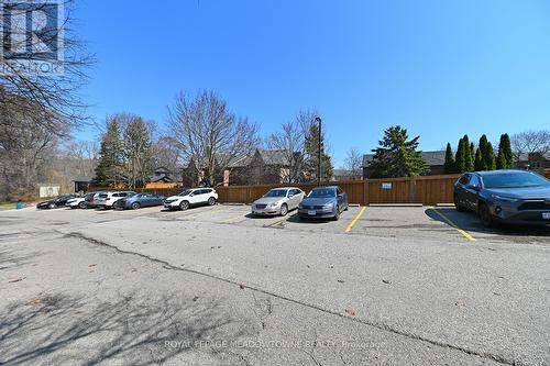 74 - 80 Lynden Circle, Halton Hills, ON - Outdoor