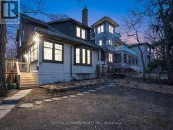 18 BLANTYRE AVENUE Toronto, ON M1N 2R4