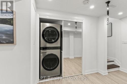 52 Norland Circle, Oshawa (Windfields), ON - Indoor Photo Showing Laundry Room