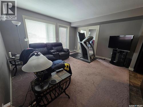 407 308 Petterson Drive, Estevan, SK - Indoor