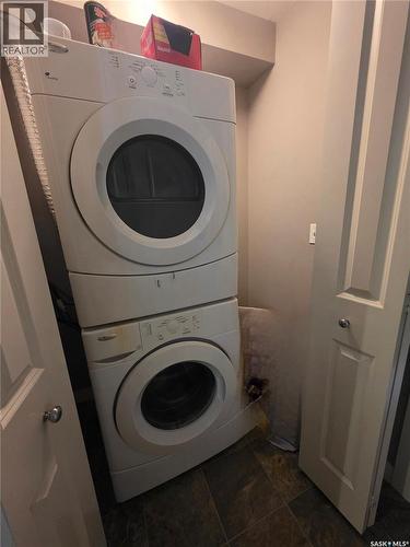 407 308 Petterson Drive, Estevan, SK - Indoor Photo Showing Laundry Room