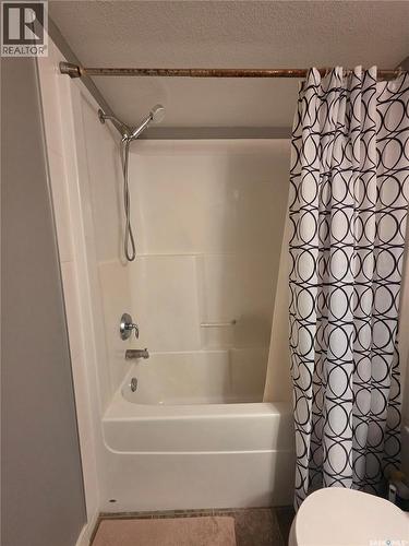 407 308 Petterson Drive, Estevan, SK - Indoor Photo Showing Bathroom