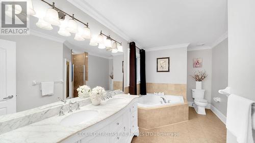 328 St. Urbain Drive, Vaughan, ON - Indoor Photo Showing Bathroom