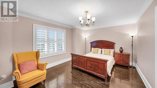 328 St. Urbain Drive, Vaughan, ON - Indoor Photo Showing Bedroom
