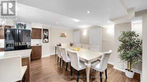 328 St. Urbain Drive, Vaughan, ON - Indoor Photo Showing Dining Room