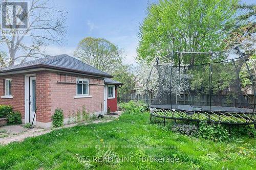 176 Kenneth Avenue, Kitchener, ON - Outdoor