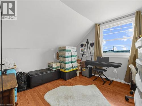 420 Waverly Street, Hamilton, ON - Indoor