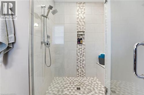 11 Sycamore Drive, Port Dover, ON - Indoor Photo Showing Bathroom
