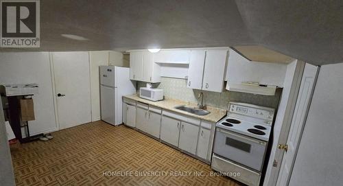 1774 Trafalgar Street, London East, ON - Indoor Photo Showing Kitchen