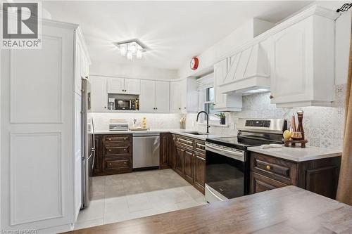 101 Organ Crescent, Hamilton, ON - Indoor Photo Showing Kitchen With Upgraded Kitchen