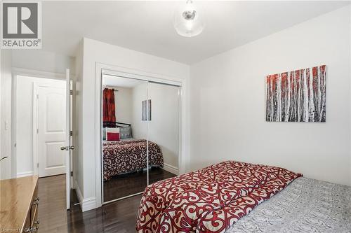 101 Organ Crescent, Hamilton, ON - Indoor Photo Showing Bedroom