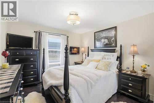 101 Organ Crescent, Hamilton, ON - Indoor Photo Showing Bedroom