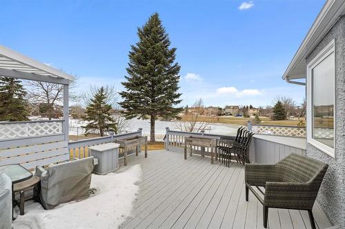 180 De La Seigneurie Boulevard, Winnipeg, MB - Outdoor With Exterior