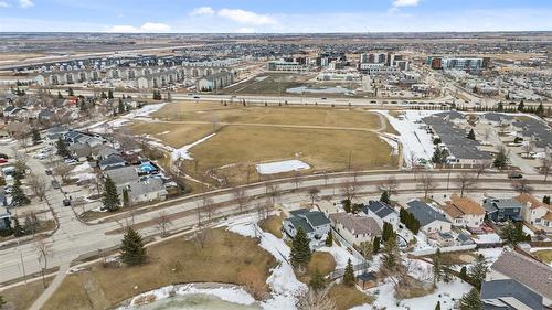 180 De La Seigneurie Boulevard, Winnipeg, MB - Outdoor With View