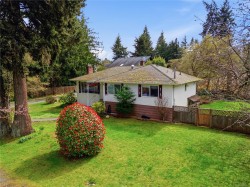 517 Allandale Rd Colwood, BC V9C 2M2