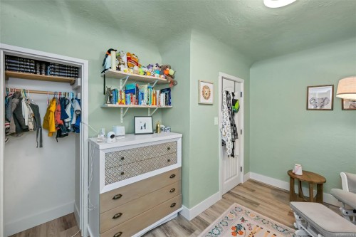 3111 Esson Rd, Saanich, BC 