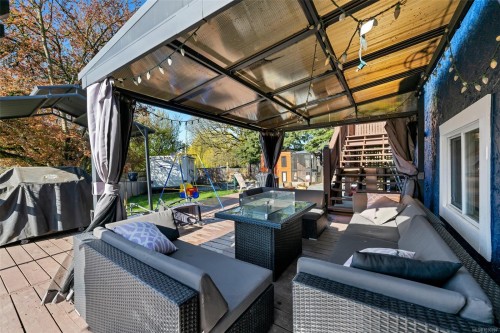 3111 Esson Rd, Saanich, BC 