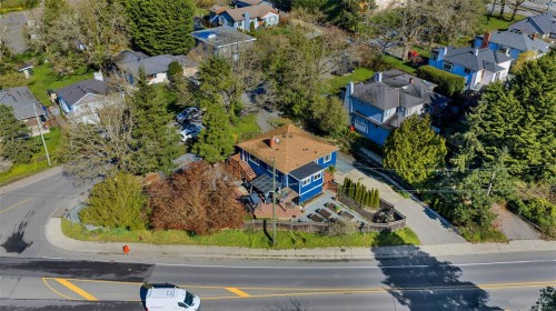 3111 Esson Rd, Saanich, BC 