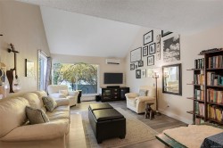 1294 Denman St Victoria, BC V8T 1L8