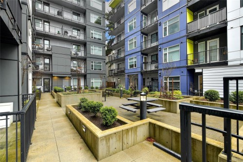 301-2843 Jacklin Rd, Langford, BC - Outdoor