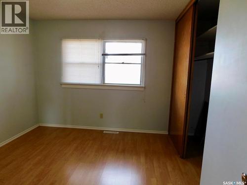507 2Nd Avenue E, Assiniboia, SK - Indoor Photo Showing Other Room