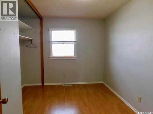 507 2Nd Avenue E, Assiniboia, SK - Indoor Photo Showing Other Room