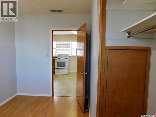 507 2Nd Avenue E, Assiniboia, SK - Indoor Photo Showing Other Room