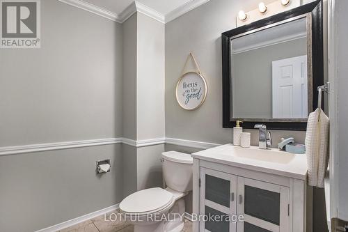4 Spindle Way, Ottawa, ON - Indoor Photo Showing Bathroom