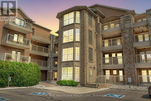 212 - 1460 BISHOPS GATE  Oakville, ON L6M 4N5