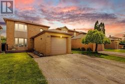 30 MAYBERRY COURT Brampton, ON L6S 5B2