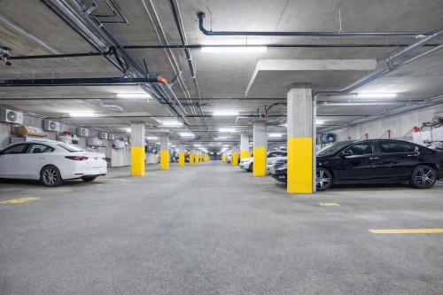 Parking - 106-3630 Rue Roland-Marquette, Longueuil (Saint-Hubert), QC - Indoor Photo Showing Garage