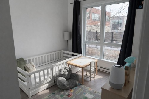 Bedroom - 106-3630 Rue Roland-Marquette, Longueuil (Saint-Hubert), QC - Indoor