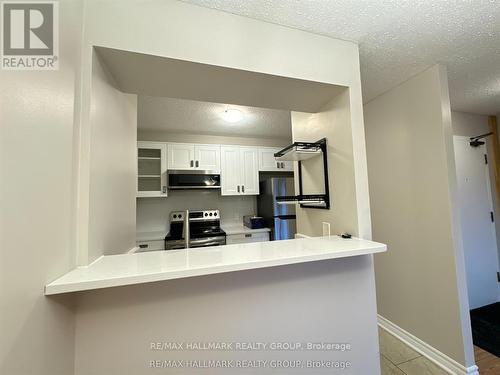 104 - 191 Parkdale Avenue, Ottawa, ON - Indoor Photo Showing Kitchen