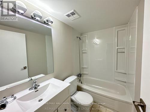 104 - 191 Parkdale Avenue, Ottawa, ON - Indoor Photo Showing Bathroom