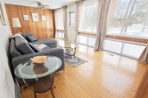 8 Mcgregor Cr, Pinawa, MB 