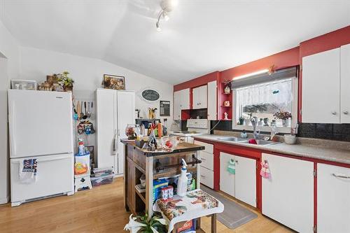 566 Schellenberg Ave, Gretna, MB 