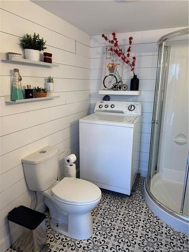 16 Fourth Ave, Pointe-Du-Chêne, NB 