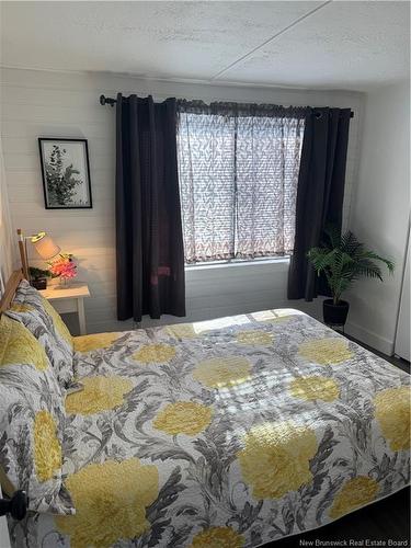 16 Fourth Ave, Pointe-Du-Chêne, NB 