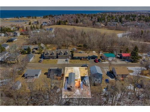 16 Fourth Ave, Pointe-Du-Chêne, NB 