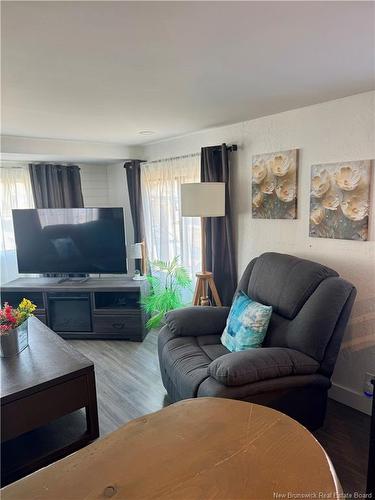 16 Fourth Ave, Pointe-Du-Chêne, NB 