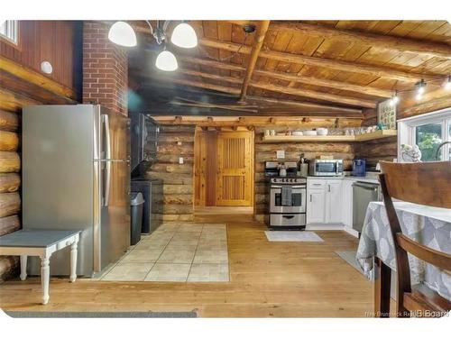 35 Hills Rd, Oak Bay, NB 