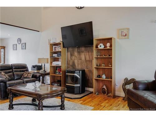 81 Katie Ave, Douglas, NB 