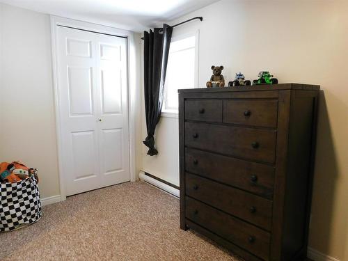 157 Harris Crescent, Dryden, ON - Indoor
