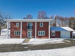 855 Walker ST Grand Falls, NB E3Z 1A4