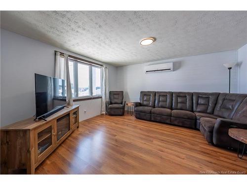 855 Walker St, Grand Falls, NB 