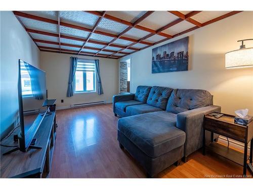 855 Walker St, Grand Falls, NB 
